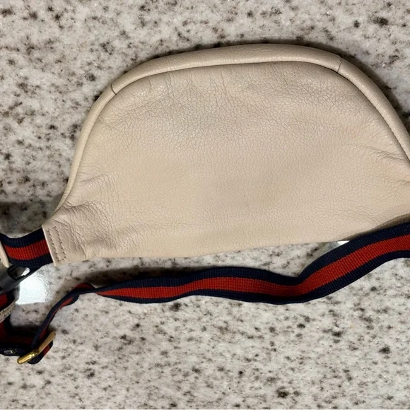 Mini Cream Gucci Cream Leather Logo Belt Bag with Red-Green-Blue Stripe - Picture 8 of 12